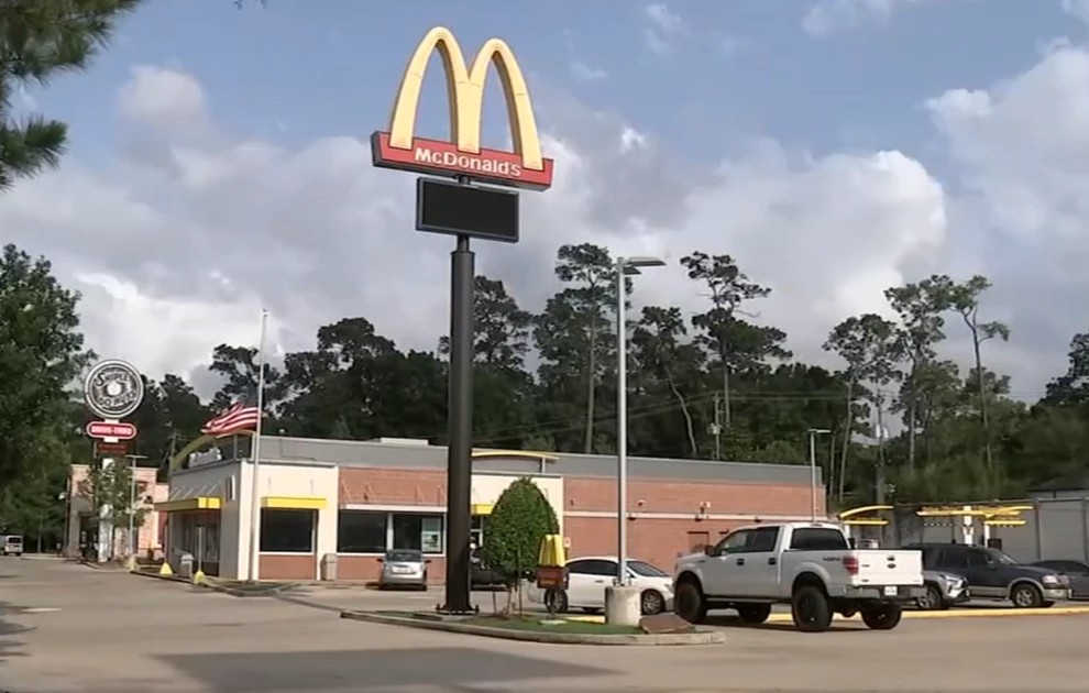 Οργισμένος πελάτης των McDonald's πυροβόλησε και σκότωσε 46χρονο για μια παραγγελία 