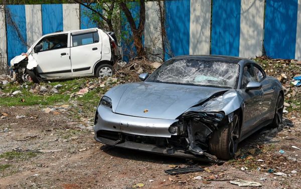 Ινδία: Ανήλικος σκότωσε με την Porsche του πατέρα του δύο 24χρονους