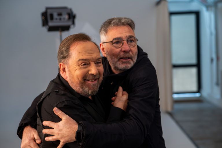 «Τότε, τώρα, πάντα», ο Σταμάτης Φασουλής υπογράφει τη νέα επιθεώρηση του θεάτρου Άλσους