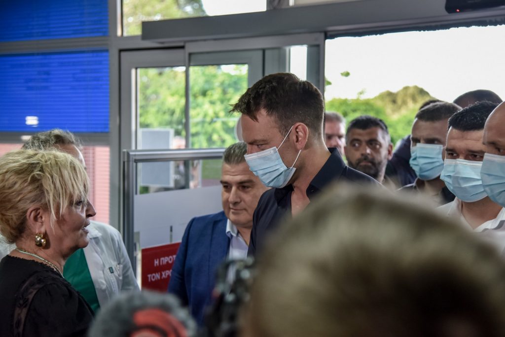 Κασσελάκης: Μπες στο isyriza.gr και ενημέρωσέ μας για τα προβλήματα με το Δημόσιο Σύστημα Υγείας