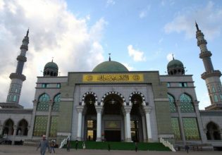 Κίνα: Γκρεμίζει τζαμιά και μιναρέδες – Με τι τα αντικαθιστά