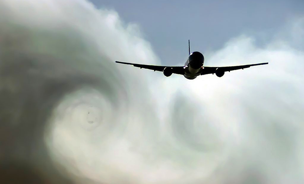 Τι είναι οι αναταράξεις στα αεροπλάνα; Και πόσο επικίνδυνες είναι για τους επιβάτες;