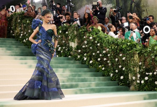 Πώς το Met Gala προκάλεσε ένα «Celebrity Block Party»