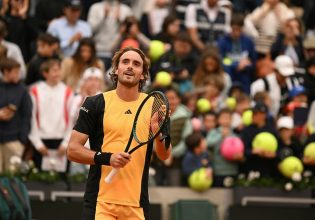 Πρόκριση σε 91 λεπτά για τον Τσιτσιπά (3-0, vid)