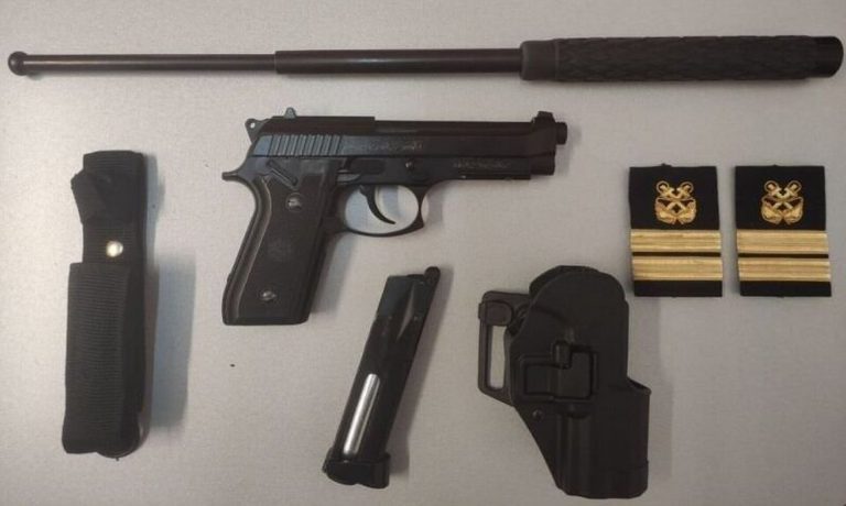 Άγιος Κοσμάς: Συνελήφθη 46χρονος που οπλοφορούσε και παρίστανε τον λιμενικό