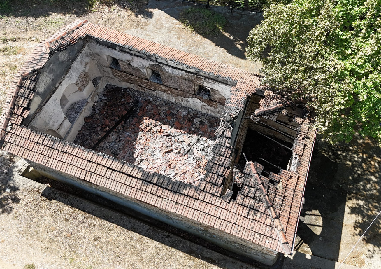 Χαλκιδική: Κάηκε ολοσχερώς ιστορικός ναός 156 ετών - Σε εμπρησμό αποδίδεται η φωτιά, μία σύλληψη