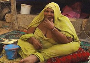 Αναγκαστική σίτιση και κατάχρηση φαρμάκων – Το άθλιο τίμημα της ομορφιάς των γυναικών της Μαυριτανίας