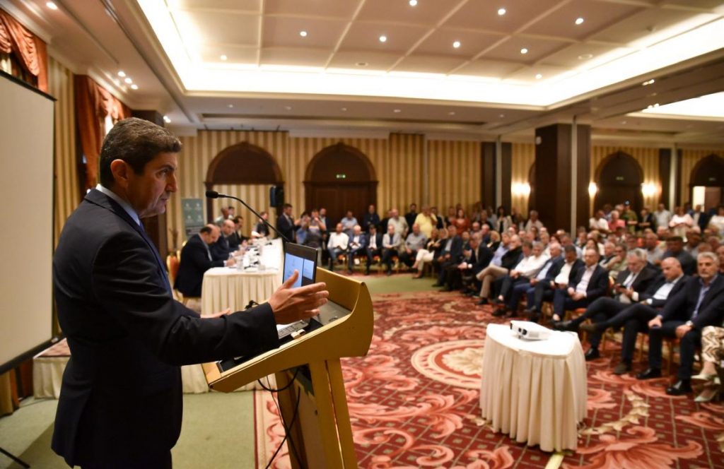 Αυγενάκης: Το ΥπΑΑΤ έχει καταβάλει μέχρι σήμερα 569 εκατ. ευρώ για τη Θεσσαλία