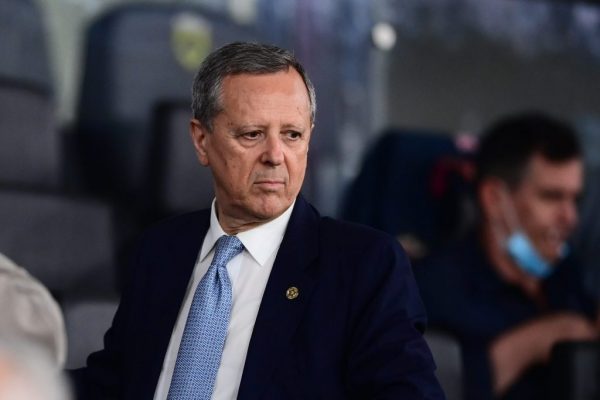 Γιατί ο Μπαλτάκος «έδωσε» τον Φιλιππούση και το σύστημα ΑΕΚ για τα εισιτήρια του Conference League