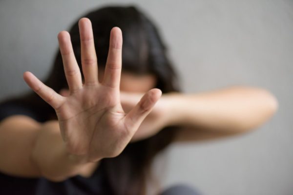 Ενδοοικογενειακή βία: Φουντώνουν τα περιστατικά κακοποίησης των γυναικών
