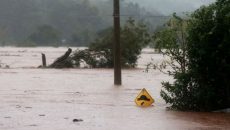Βραζιλία: Τουλάχιστον 78 νεκροί και 105 αγνοούμενοι από τις πλημμύρες – Το μόνο που ακούγαμε ήταν «βοήθεια»