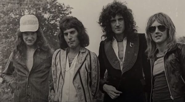 Ο Φρέντι Μέρκιουρι, ο Ντέιβιντ Μπόουι και η μαμά μου, η μαγείρισσα