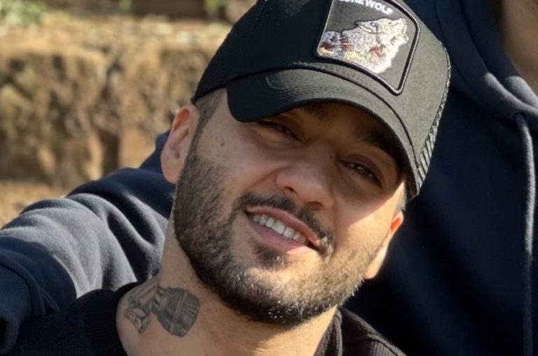 Οι Coldplay και ο Sting ζητούν την απελευθέρωση του Ιρανού ράπερ που καταδικάστηκε σε θάνατο