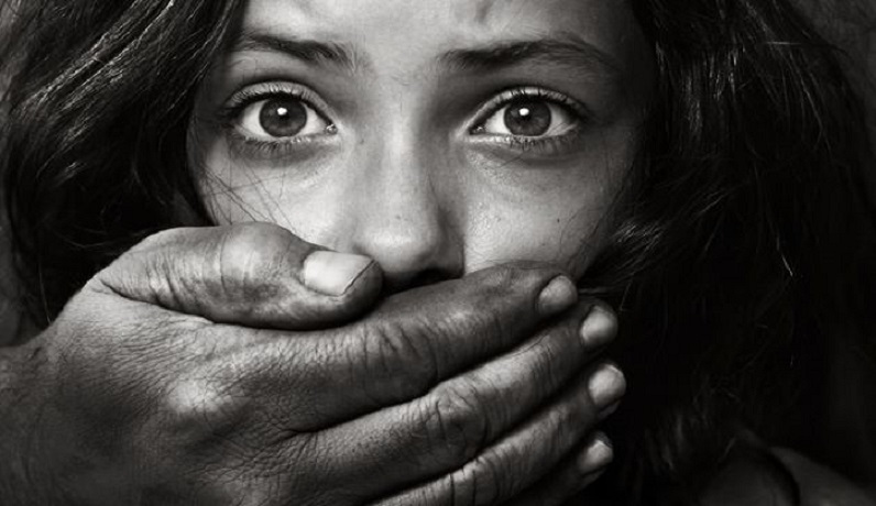 Θεσσαλονίκη: Θύμα trafficking από… μάνα και γιο έπεσε 22χρονη – Το ξύλο και οι απειλές