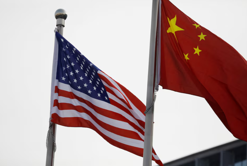 Κίνα για αμερικανικούς δασμούς: «Ό,τι δεν σε σκοτώνει σε κάνει πιο δυνατό»