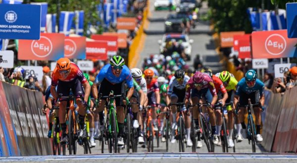 Κυκλοφοριακές ρυθμίσεις σε ισχύ στην Αθήνα – Ποιοι δρόμοι κλείνουν, πού απαγορεύεται η στάθμευση