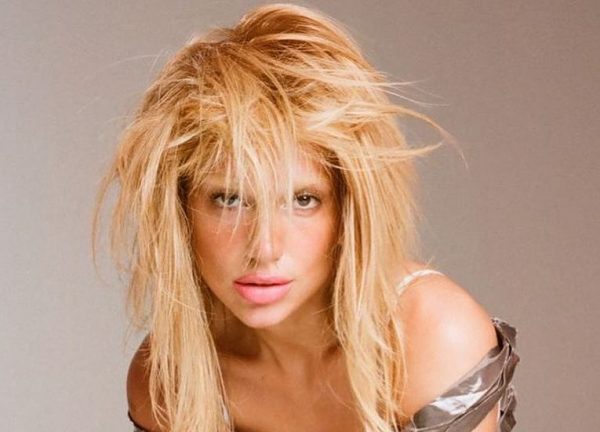 Το beauty look της Dua Lipa που μας άφησε με το στόμα ανοιχτό