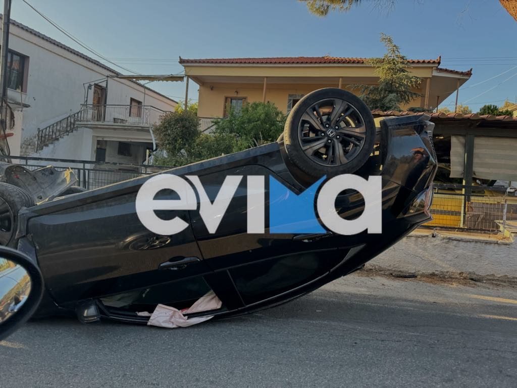 Εύβοια: Σοκαριστικό τροχαίο με «τουμπαρισμένο» αυτοκίνητο – Στο νοσοκομείο 2χρονο μωρό