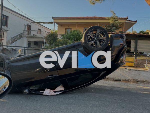 Εύβοια: Σοκαριστικό τροχαίο με «τουμπαρισμένο» αυτοκίνητο – Στο νοσοκομείο 2χρονο μωρό