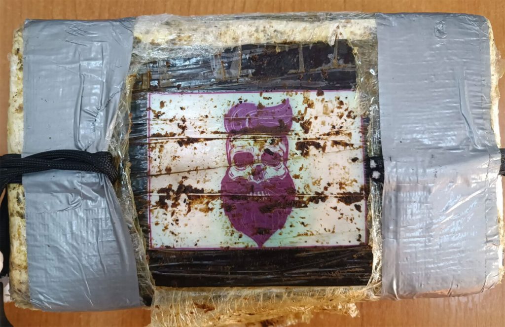 Έκρυβαν σε κοντέινερ με γαρίδες 210 κιλά κοκαΐνης – Στόχευαν σε υπέρογκα κέρδη, πώς τους τσάκωσαν