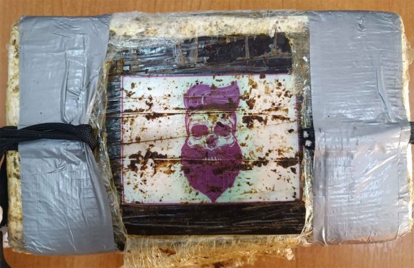 Έκρυβαν σε κοντέινερ με γαρίδες 210 κιλά κοκαΐνης – Στόχευαν σε υπέρογκα κέρδη, πώς τους τσάκωσαν