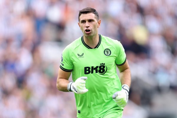 Άστον Βίλα: Με Μαρτίνες στη ρεβάνς με τον Ολυμπιακό (pic)