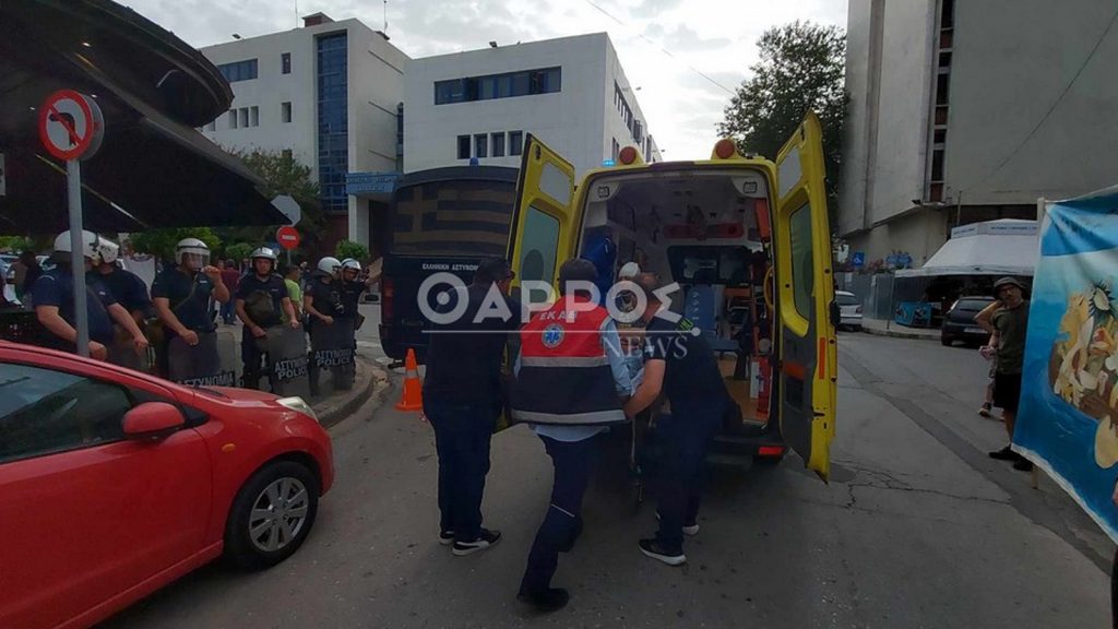 Καλαμάτα: Ένταση έξω από τα δικαστήρια στη δίκη για το ναυάγιο της Πύλου