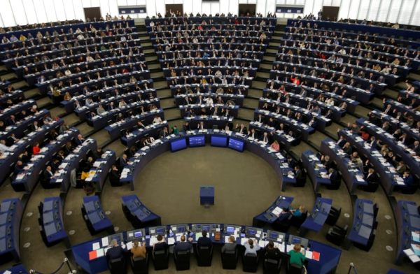 Οι εξωκοινοβουλευτικές δραστηριότητες που πλουτίζουν ευρωβουλευτές – Στην κορυφή οι Έλληνες