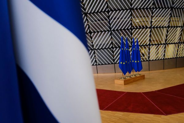 Ευρωεκλογές 2024: Στις κάλπες με υψηλό ενδιαφέρον αλλά ανεπαρκή διάλογο για την Ευρώπη