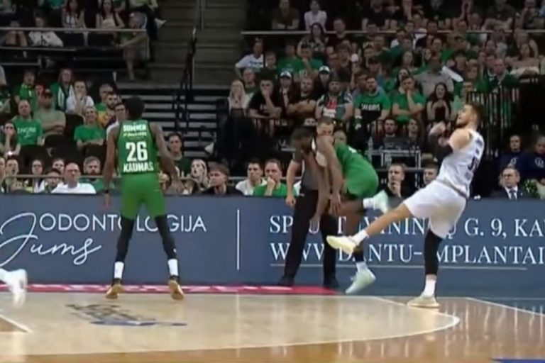 Τραυματίστηκε ο Κίναν Έβανς και κινδυνεύει να μείνει εκτός για 6-8 μήνες (vid)