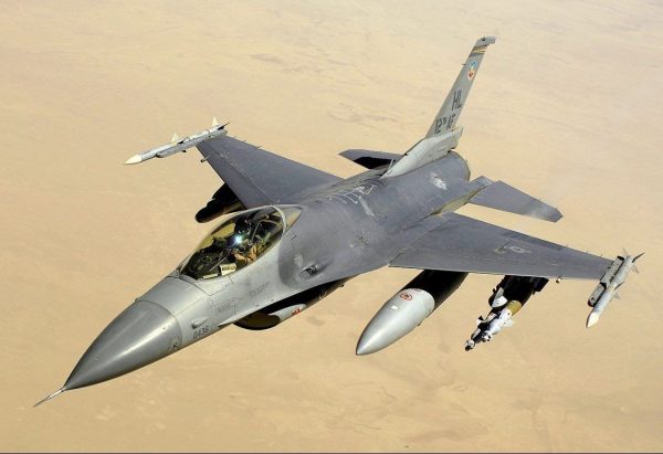ΗΠΑ: Μαχητικό αεροσκάφος F-16 Viper συνετρίβη στο εθνικό πάρκο Γουάιτ Σαντς