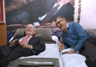 Μπιλ Γκέιτς: Τι ευχόταν να είχε μάθει νωρίτερα από τον Γουόρεν Μπάφετ