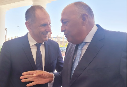 Με πρώτο θέμα στην ατζέντα τον πόλεμο στη Γάζα έρχεται ο Σούκρι στην Αθήνα