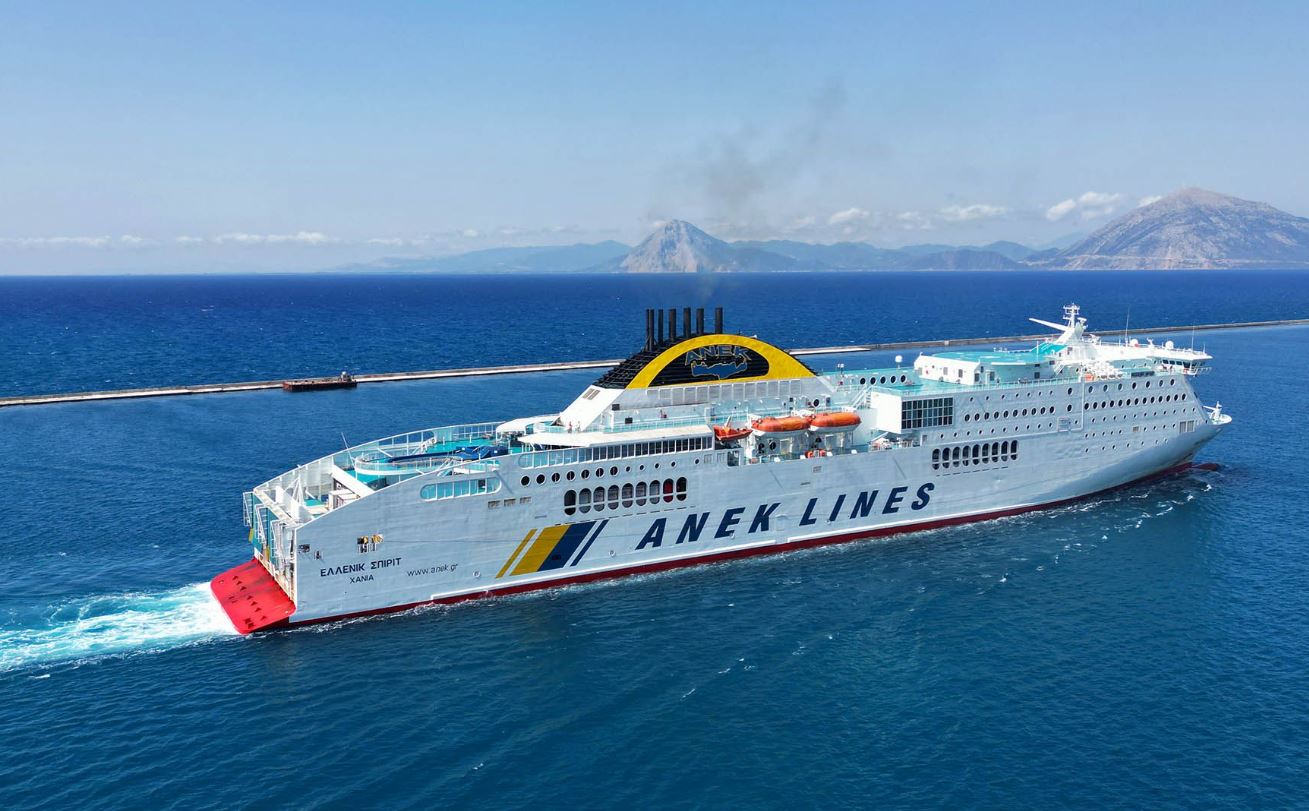 Απαγόρευση απόπλου για το πλοίο «Hellenic Spirit» λόγω μηχανικής βλάβης
