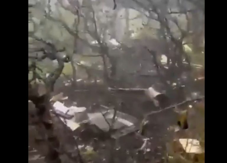 Ιράν: Νέο βίντεο ντοκουμέντο από το σημείο της συντριβής του ελικοπτέρου που μετέφερε τον Ραϊσί