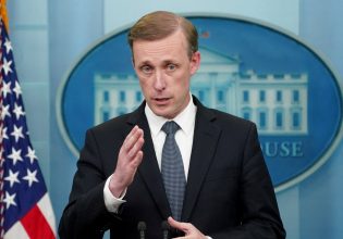 Ουκρανία: Οι ΗΠΑ κάνουν «ό,τι είναι ανθρωπίνως δυνατό» για να παραδώσουν όπλα και πυρομαχικά