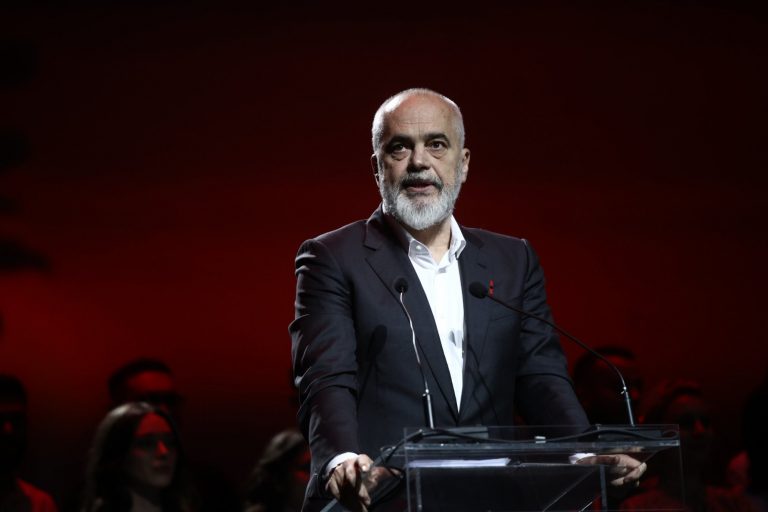 Αλβανικά μέσα: «Βόμβα Ράμα μέσα στην Αθήνα: Το μήνυμα για Τσαμουριά και τον Μητσοτάκη»