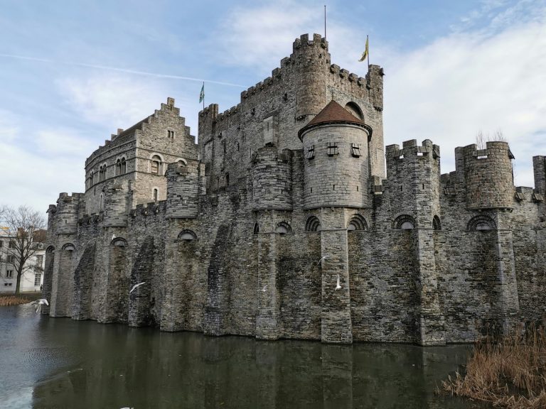 Παραμυθένια διαμονή – 5 κάστρα που έχουν μετατραπεί σε πολυτελή ξενοδοχεία