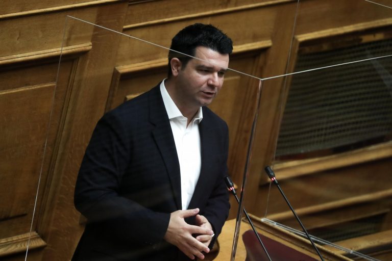 Ευρωεκλογές: Τα ερωτήματα Κάτση για τα «email Εξαδάκτυλου» πριν τις κάλπες