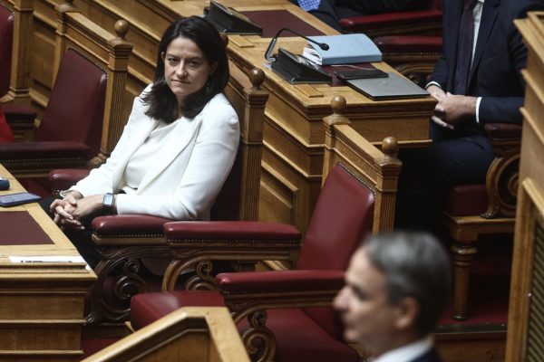 «Email gate»: «Ράπισμα» στην κυβέρνηση για τη διαρροή προσωπικών δεδομένων – Η επόμενη ημέρα