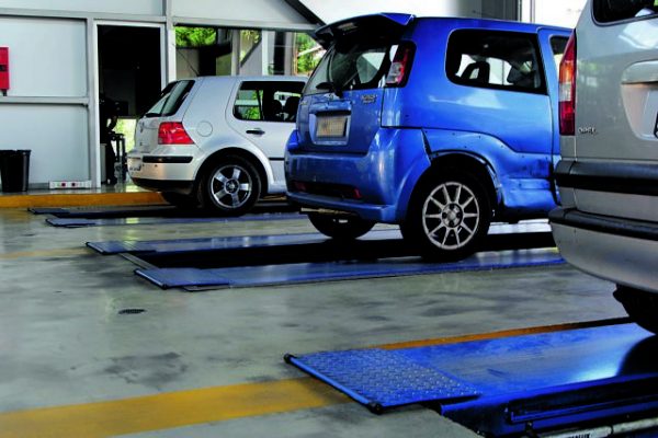 2,9 εκατομμύρια οχήματα δεν έχουν περάσει ΚΤΕΟ