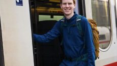 Όλη του η ζωή ένα ταξίδι: 17χρονος κάνει τον γύρο της Γερμανίας ζώντας σε… τρένα με μία βαλίτσα στο χέρι