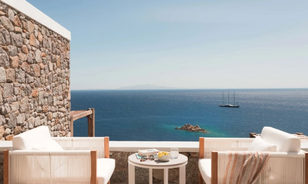 Sotheby’s: Σε δημοπρασία πολυτελής βίλα στη Μύκονο