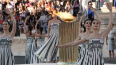 Από την Αρχαία Ολυμπία, στο Παναθηναϊκό Στάδιο και τη Μασσαλία – Εν πλω για τη Γαλλία η Ολυμπιακή Φλόγα