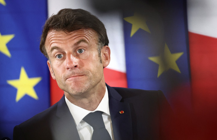 «Η Γαλλία απέμεινε με τα κομφετί του παρελθόντος» – Νέος πονοκέφαλος για τον Μακρόν η Νέα Καληδονία