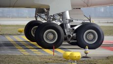 Αυστραλία: Αεροπλάνο προσγειώθηκε… έρποντας αφού έκανε κύκλους στον αέρα