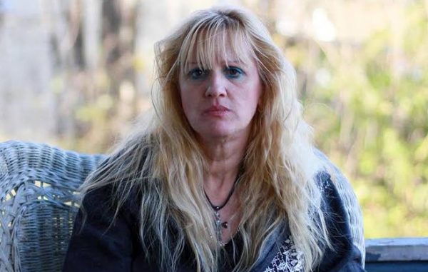 Mari Gilbert: Η αποστολή μίας μητέρας να βρει τον δολοφόνο της κόρης της