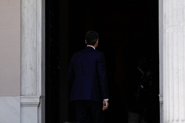 Έρευνα: Λαβωμένη Δημοκρατία βλέπουν οι πολίτες – Οικονομική ανισότητα και διαφθορά οι μεγαλύτερες απειλές