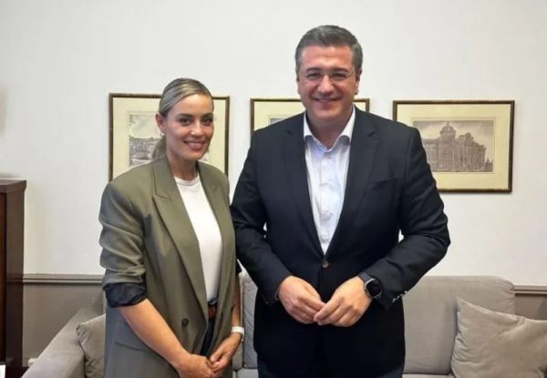 Στη Θεσσαλονίκη η Ελεονώρα Μελέτη – Η συνάντηση με τον Τζιτζικώστα πριν τις ευρωεκλογές