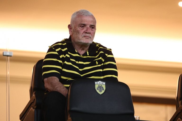 Χοντρό «κράξιμο» σε Αλμέιδα και Μελισσανίδη απο τον κόσμο της ΑΕΚ: «Αποτυχημένη χρονιά, ντροπή σας»!